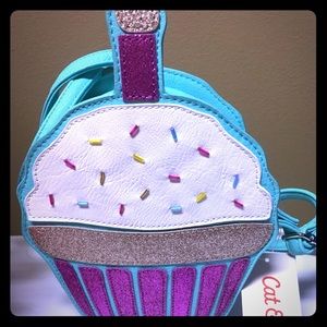 Cat & Jack Girl Cupcake Purse